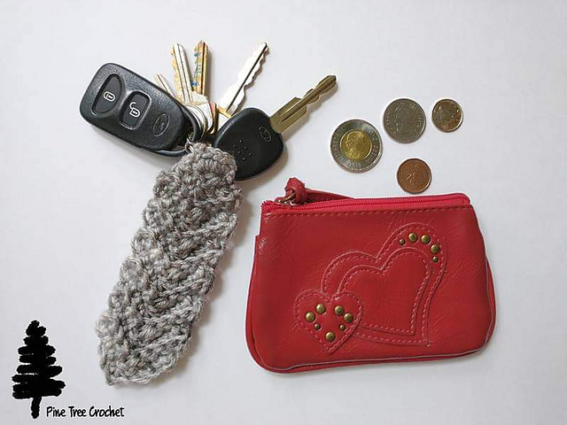Karis Keychain Free Crochet Pattern and Video Tutorial