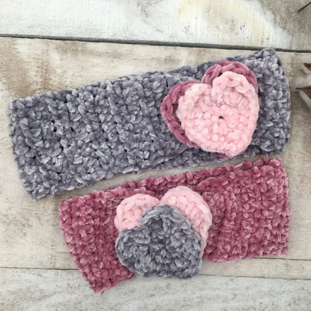 Crochet Velvet Valentine's Head Band free crochet pattern 