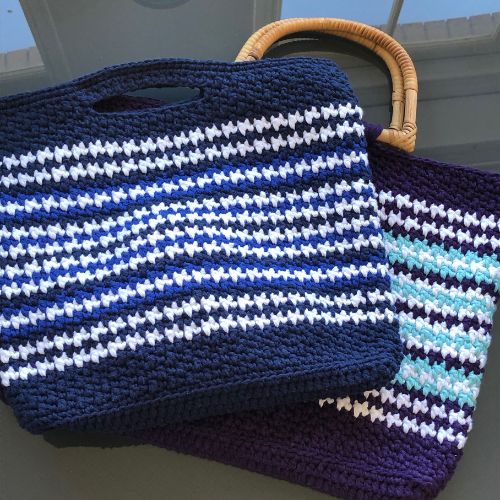 Pin on Knitted/crochet bags