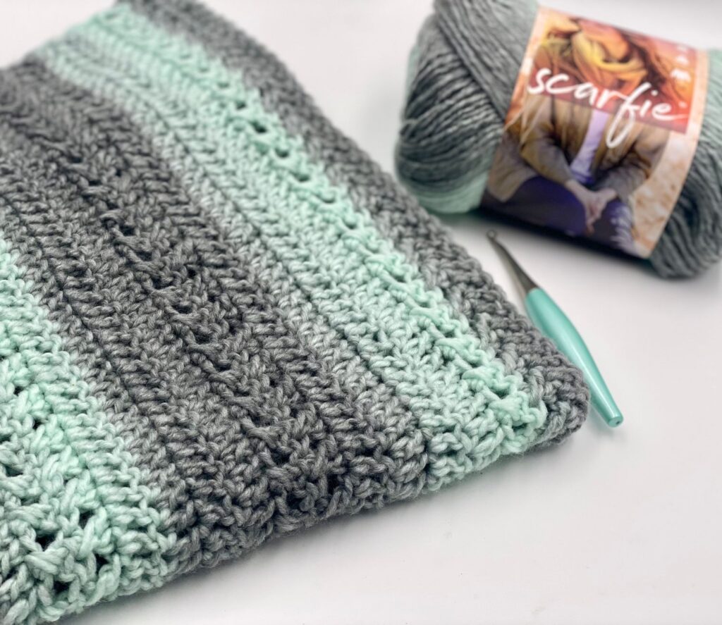 Teal and grey crochet baby blanket pattern