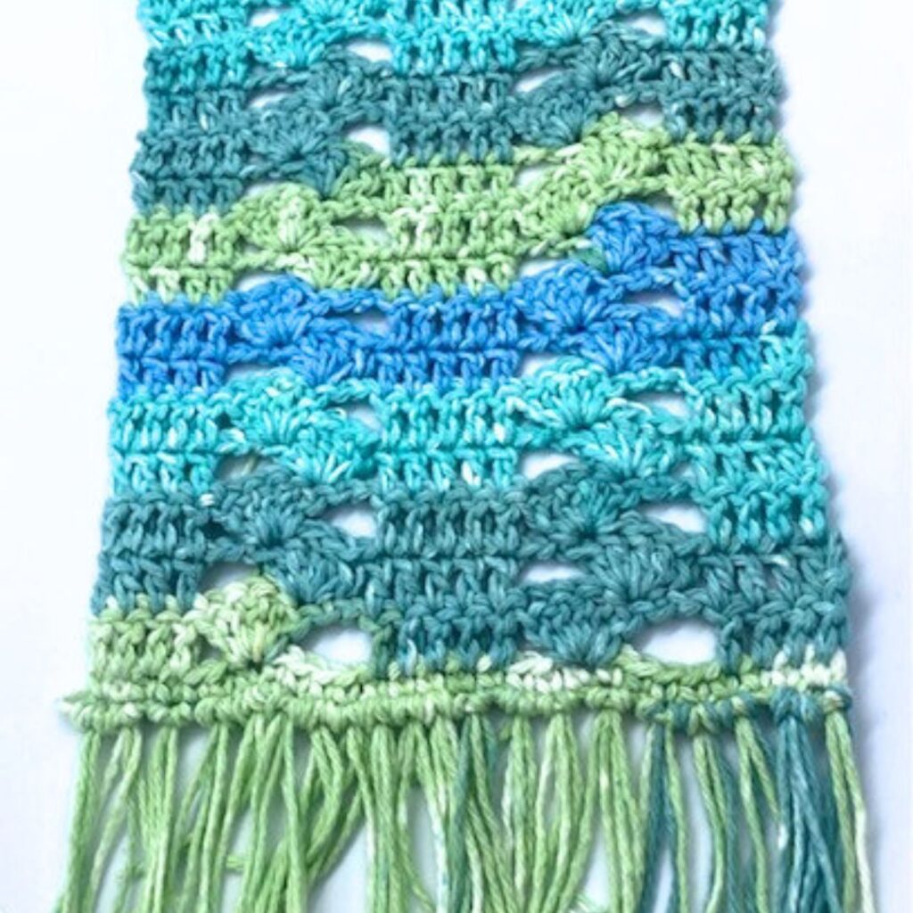 Plant Mat Free Crochet Pattern blue and green 