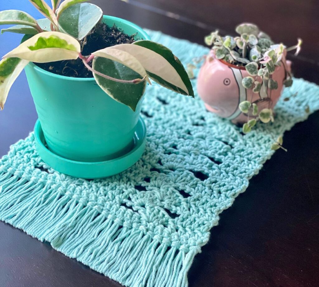 Lacy crochet plant mat free pattern 